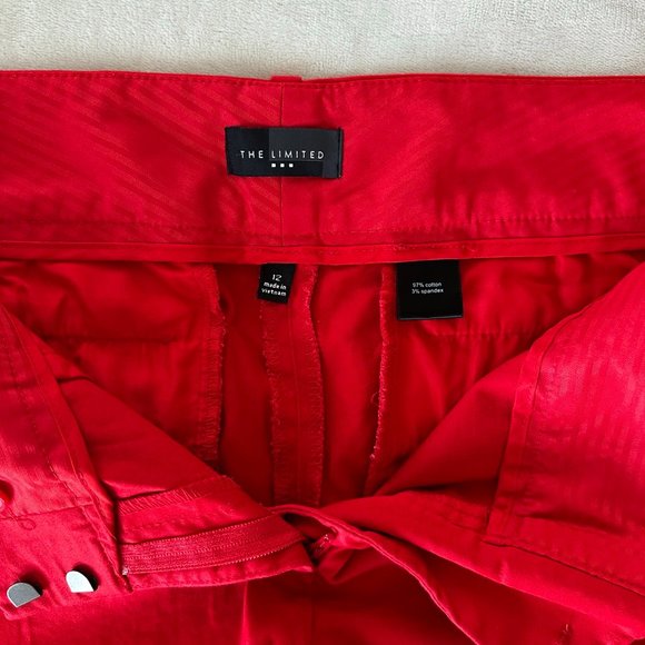 Red shorts - The Limited - Picture 2 of 3